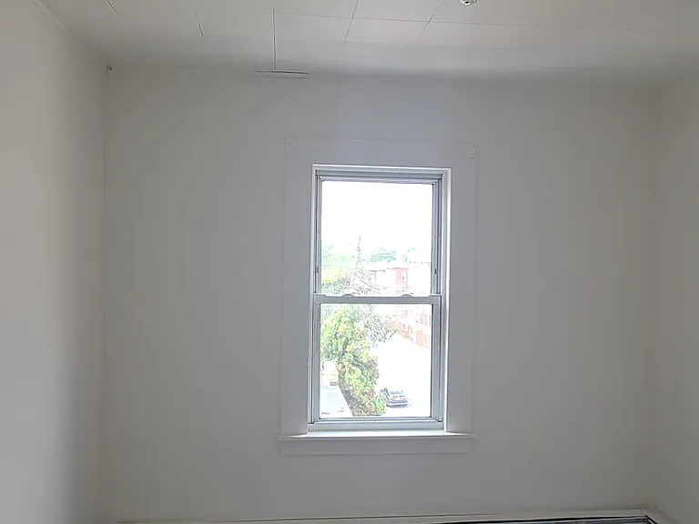 743 Park St #4W — Photo 6
