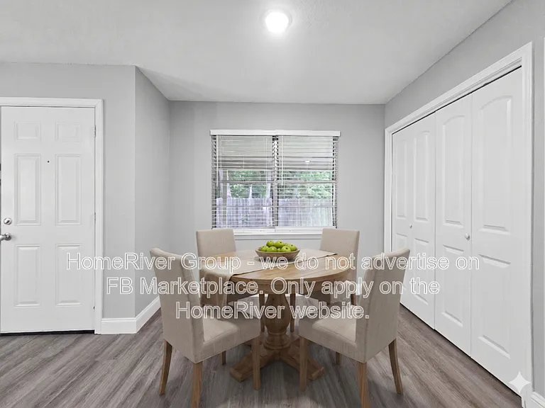 807 W Smith St — Photo 3