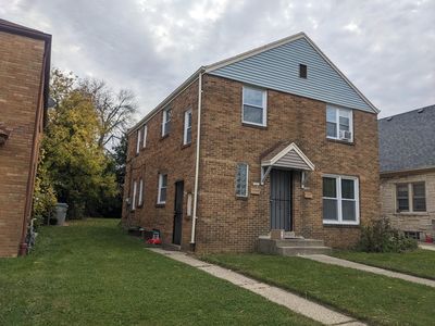 1223 W Olive St, Milwaukee, WI, 53209