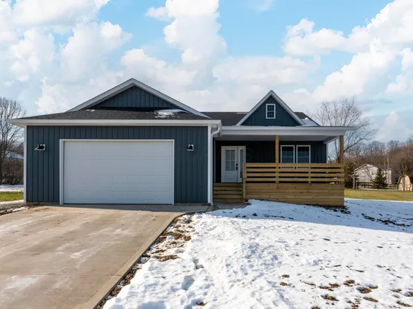 412 Northridge Heights Dr, Howard, OH 43028