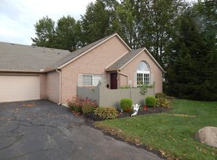 6051 Blendon Chase Dr, Westerville, OH 43081
