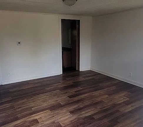 2nd image of 617 Center St