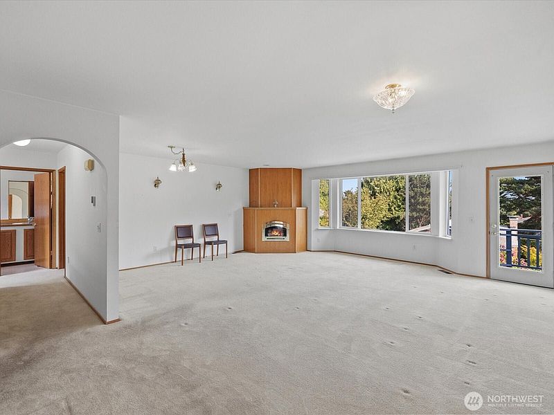 4th image of 8809 Earl Avenue NW