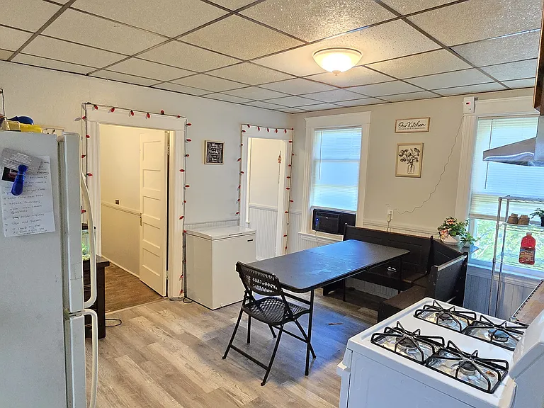 14 Boardman St #3 — Photo 5