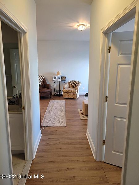 4th image of 303 N Ridge