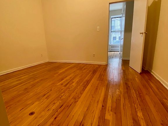 4th image of 329 W 101st St #1B