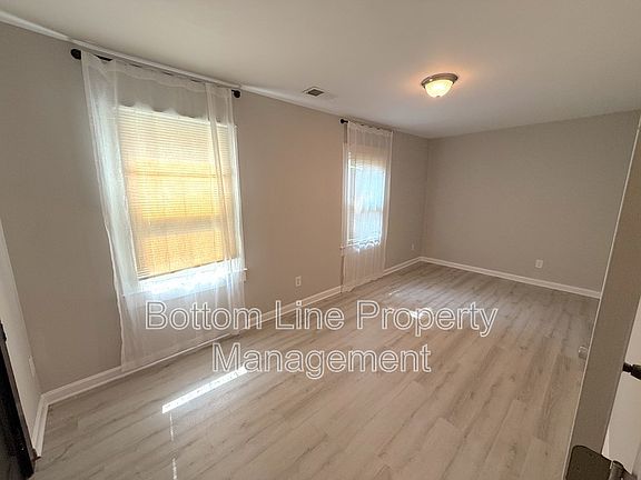 5th image of 613 1/2 Charlotte Ave Unit D