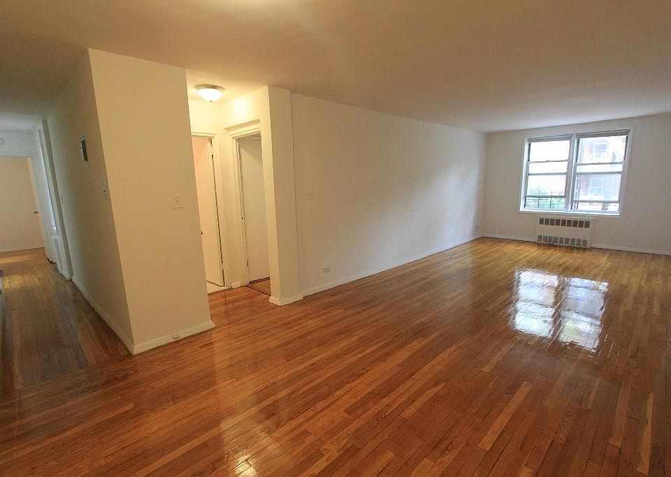 1st image of 10101 67th Dr APT 2F
