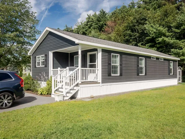 21 Stoneledge Road, North Hampton, NH 03862