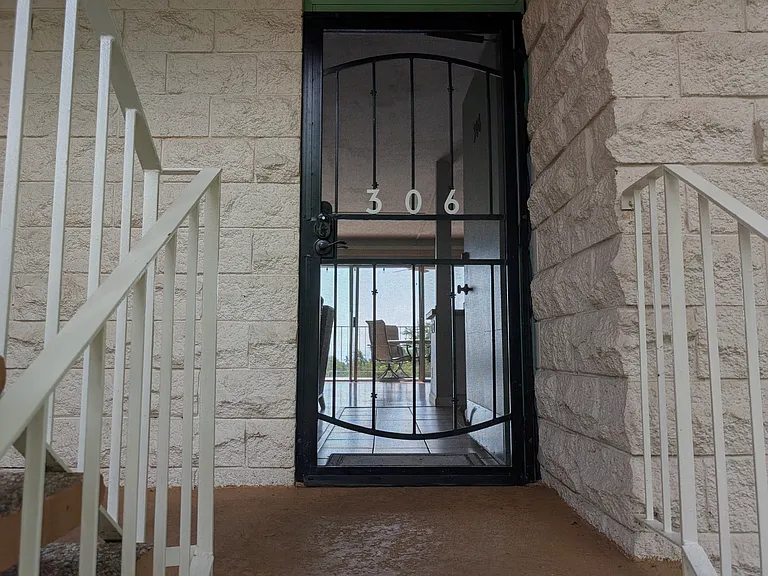 78-7030 Alii Dr #306 — Photo 2