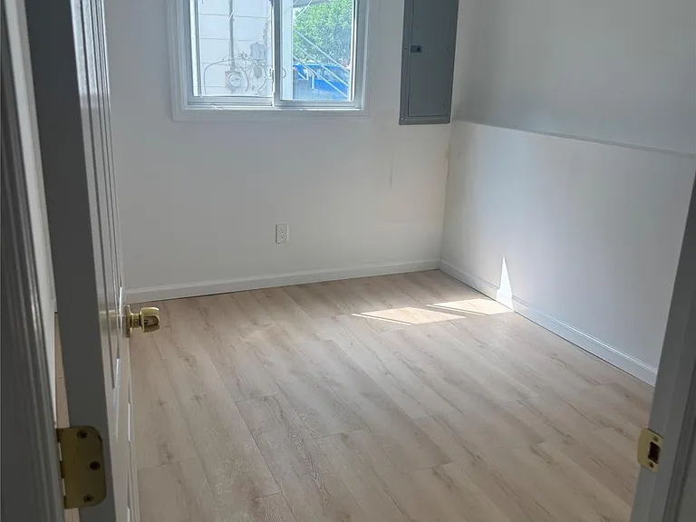 2955 Bond Dr — Photo 12