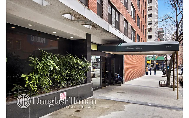 Sold by Douglas Elliman | media 6