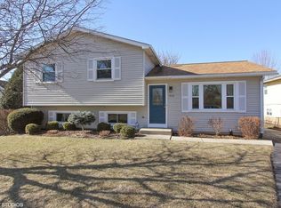 1528 Hainesville Rd, Round Lake Beach, IL 60073