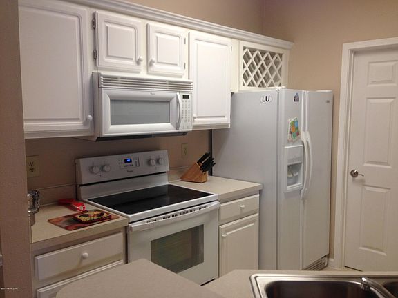 4th image of 10000 Gate Parkway N #516