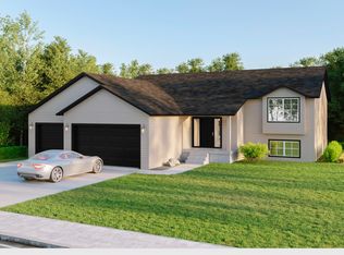 5475 Clear Water Ln, Williston, ND 58801