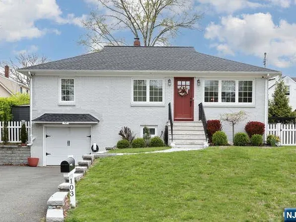 103 Rockland Ave, Northvale, NJ 07647