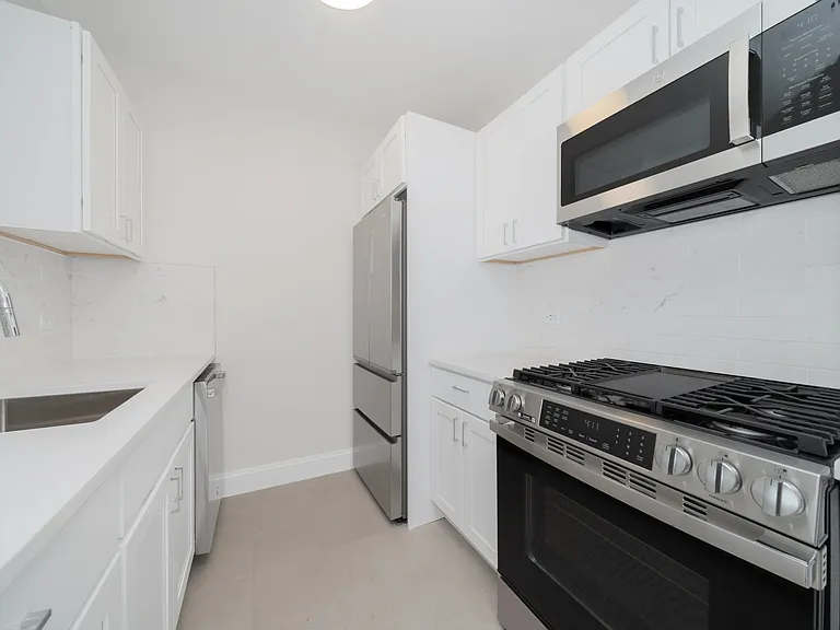 140 Riverside Blvd #615 — Photo 5