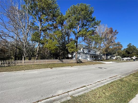 3rd image of 849 Laurelridge Ct