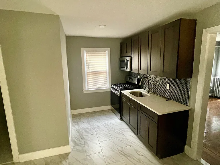 1326 Gillespie Ave #2 — Photo 4