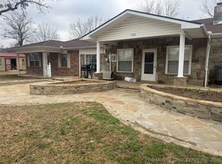 1106 N 3rd St, Quinton, OK 74561