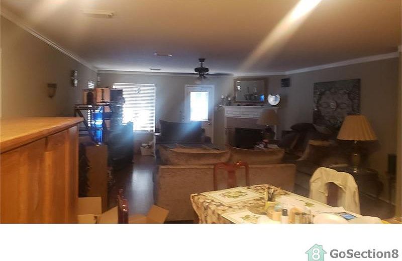 2nd image of 726 Danbury Park Ln