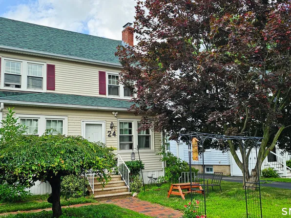 24 White Avenue, West Hartford, CT 06119