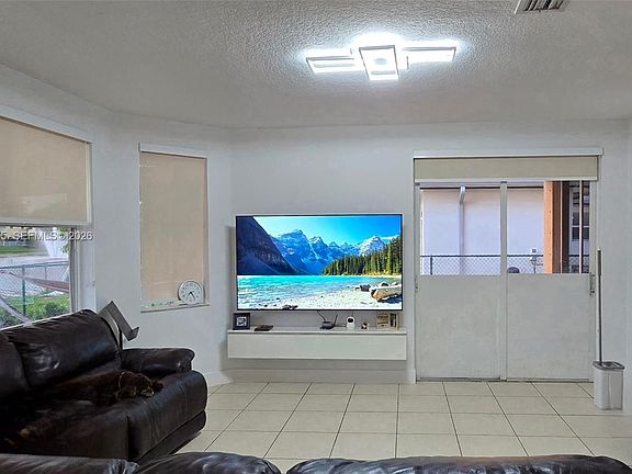 5th image of 5016 SW 134th Ave