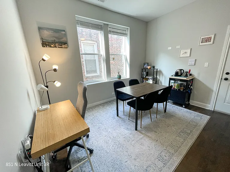 851 N. Leavitt St. — Photo 8