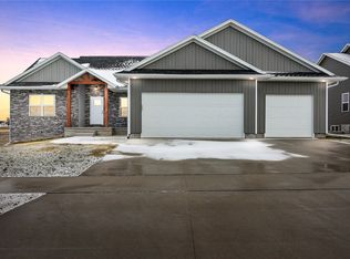 504 Cardinal Ave, Atkins, IA 52206