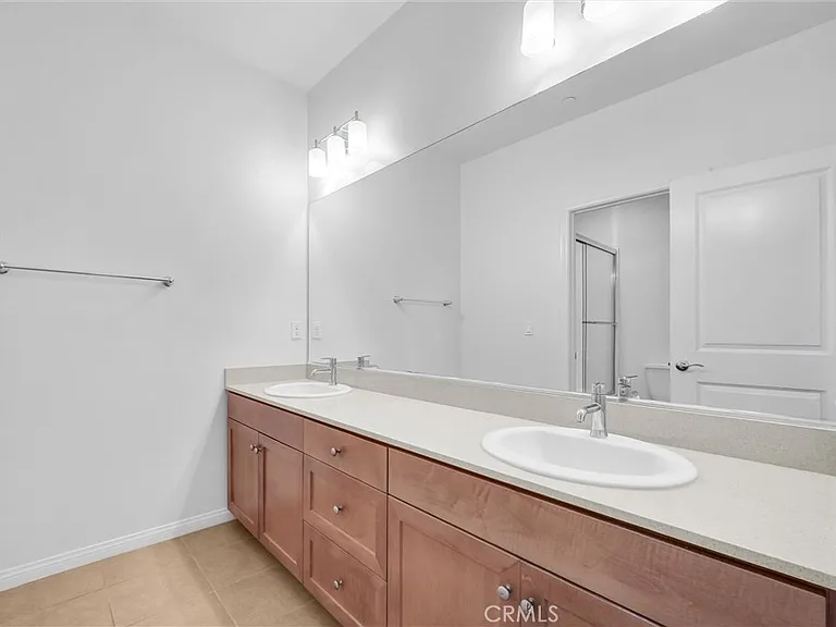 311 N Edenfield Ave — Photo 20