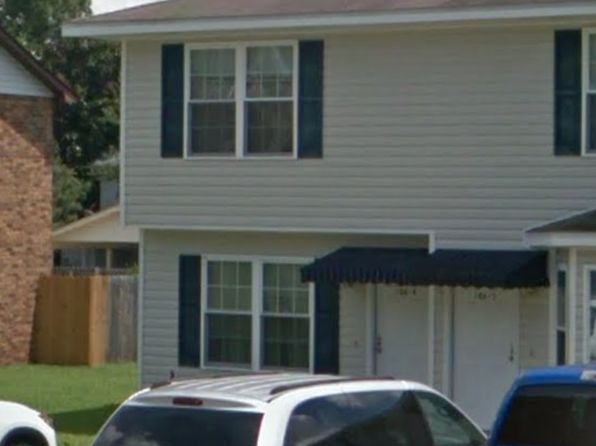 106 Edgefield Rd APT 4