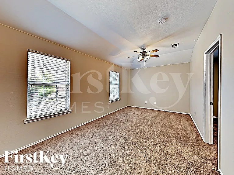724 Bamboo Dr — Photo 13