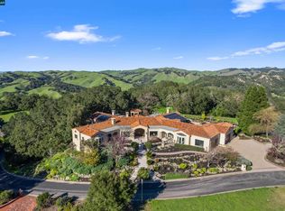 10 Orinda View Rd, Orinda, CA 94563