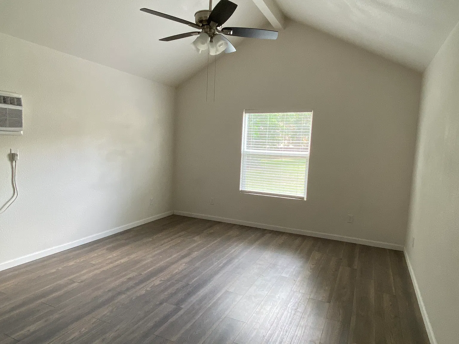 Edgehill Dr, Azle — Photo 4