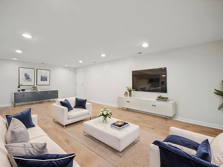 412 Nicewood Dr — Photo 18