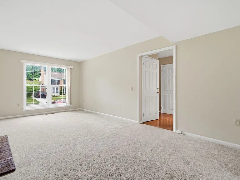 10205 Balsamwood Dr — Photo 11
