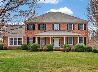 5 Trace Dr, Staunton, VA 24401