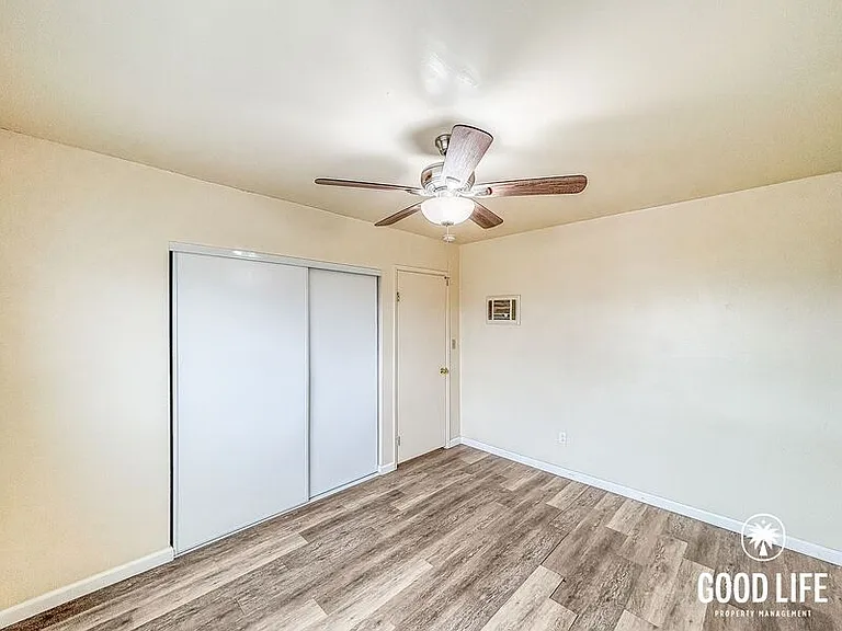 4379 McClintock St #B — Photo 11
