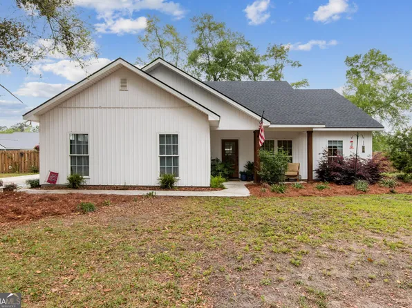 150 McQueen St, Folkston, GA 31537