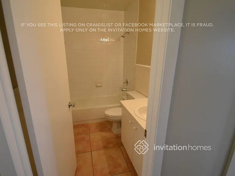 14002 SW 161st Ter — Photo 9