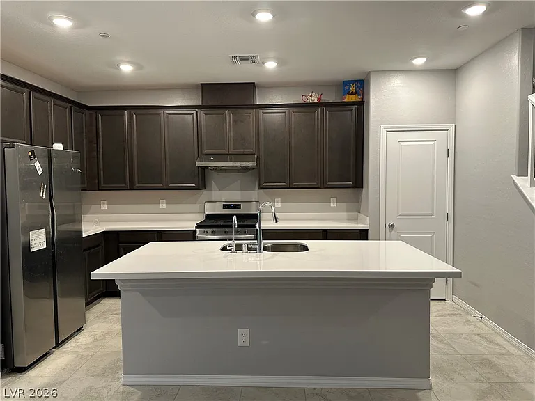 486 Granite Arch St — Photo 5