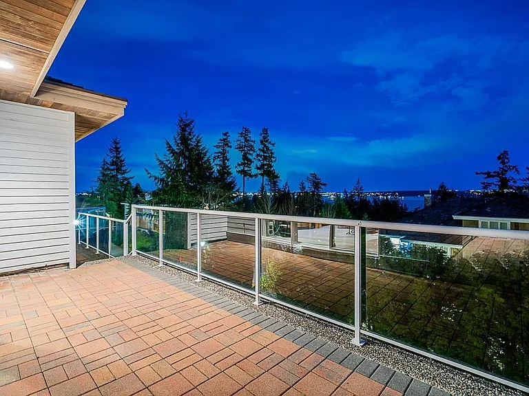 4751 Headland Dr — Photo 15