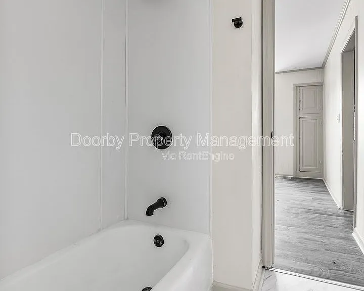 1601 Arlington Ave — Photo 14