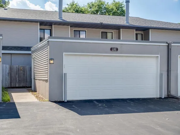 1140 Trailwood S, Hopkins, MN 55343