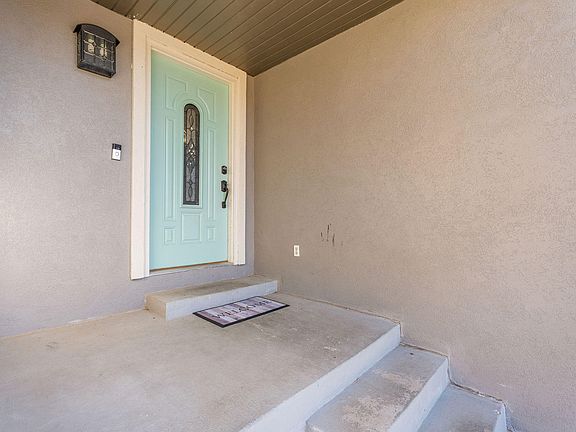 3rd image of 104 Primrose Lane