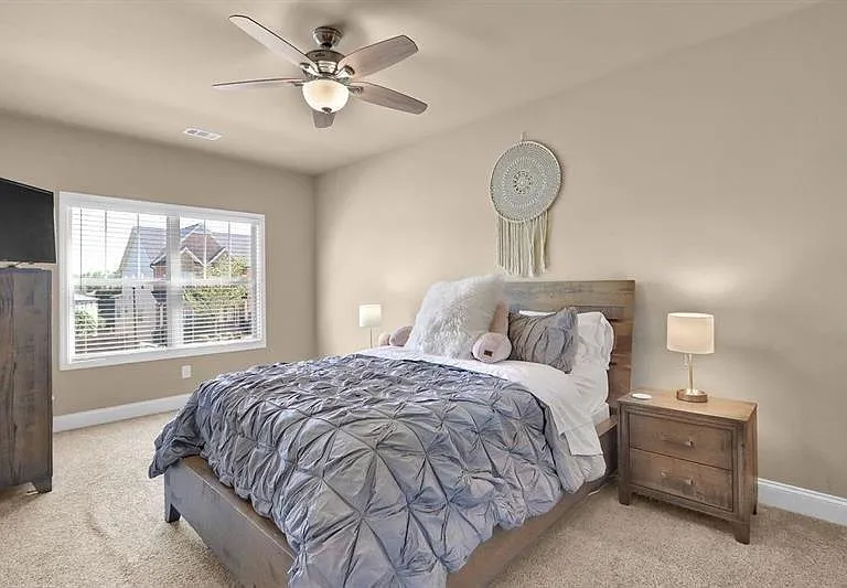4960 Wilshire Xing — Photo 25