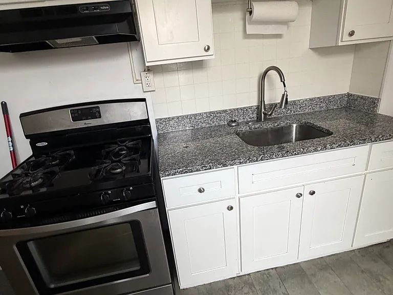 119 S Jefferson St #2 — Photo 8