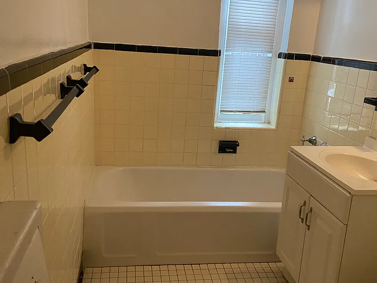 34 Clinton Pl #3A — Photo 8
