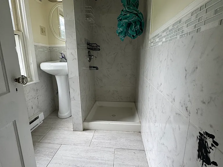 19 Wall St #1 — Photo 10
