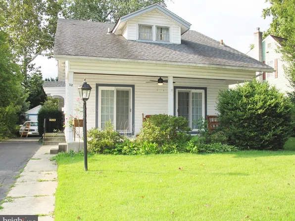 112 Pear St, Palmyra, NJ 08065